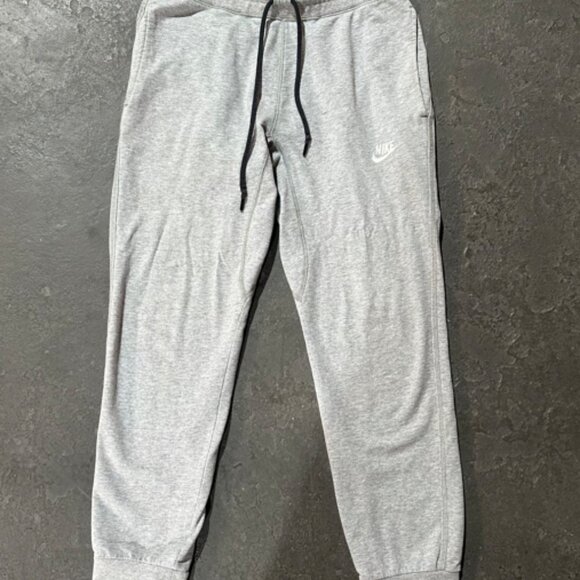 Nike Trousers - Picture 2 of 6